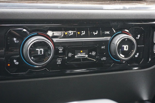 2023 Chevrolet Silverado 1500 4WD RST Crew Cab image 44