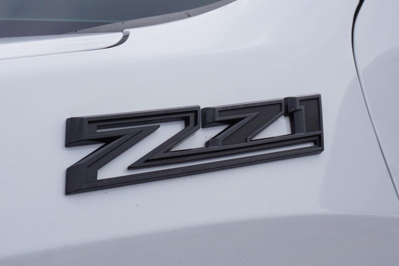 Chevrolet Silverado 1500 Vehicle Full-screen Gallery Image 12