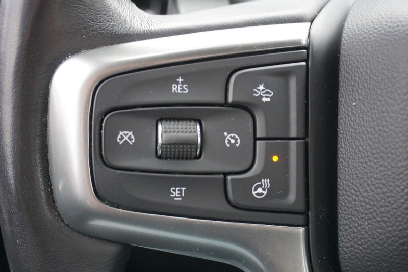 Chevrolet Silverado 1500 Vehicle Full-screen Gallery Image 38