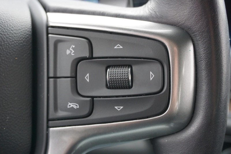 Chevrolet Silverado 1500 Vehicle Full-screen Gallery Image 39