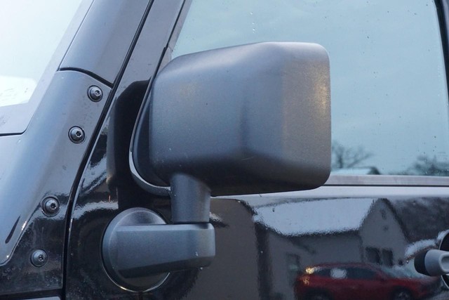 2018 Jeep Wrangler JK Unlimited Sahara 4x4 image 14