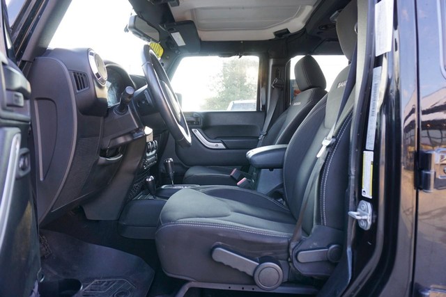 2018 Jeep Wrangler JK Unlimited Sahara 4x4 image 24