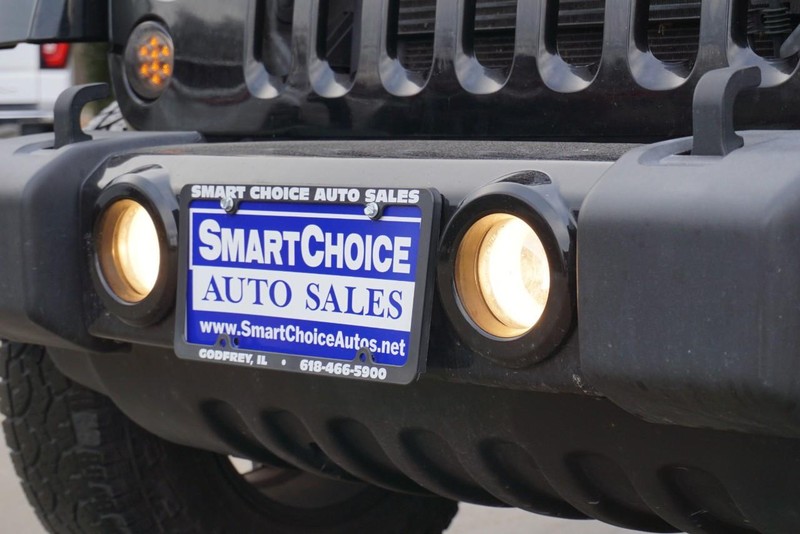 Jeep Wrangler JK Unlimited Vehicle Full-screen Gallery Image 11