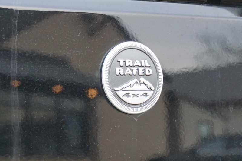 Jeep Wrangler JK Unlimited Vehicle Full-screen Gallery Image 13