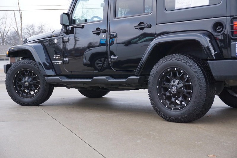 Jeep Wrangler JK Unlimited Vehicle Full-screen Gallery Image 17