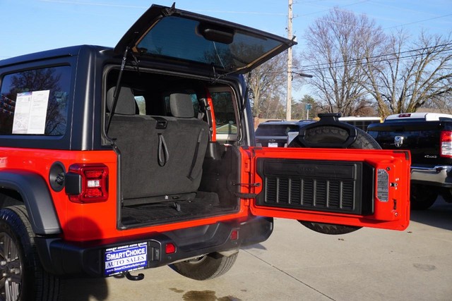 2024 Jeep Wrangler Sport S image 21