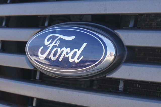 2011 Ford F-150 4WD FX4 SuperCrew image 11