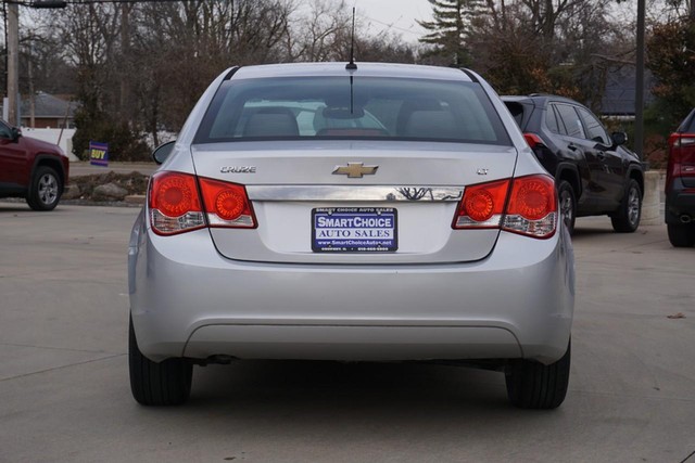 2012 Chevrolet Cruze LT w/1FL image 04