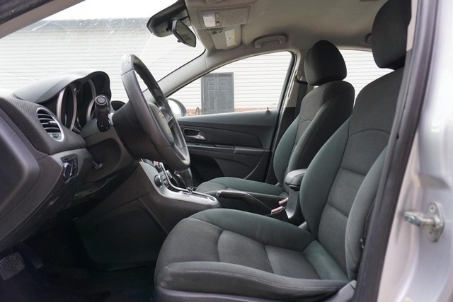 2012 Chevrolet Cruze LT w/1FL image 21