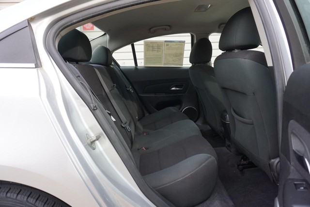 2012 Chevrolet Cruze LT w/1FL image 25