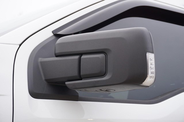 2023 Ford F-150 4WD XLT SuperCrew image 14