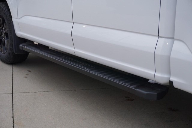 2023 Ford F-150 4WD XLT SuperCrew image 18