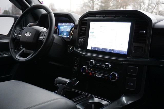 2023 Ford F-150 4WD XLT SuperCrew image 39