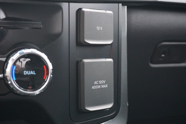 2023 Ford F-150 4WD XLT SuperCrew image 49