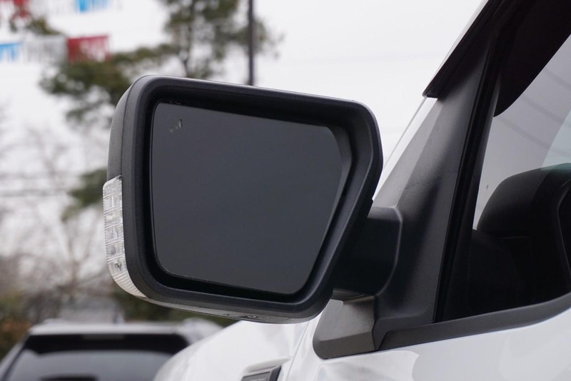 Ford F-150 Vehicle Full-screen Gallery Image 19