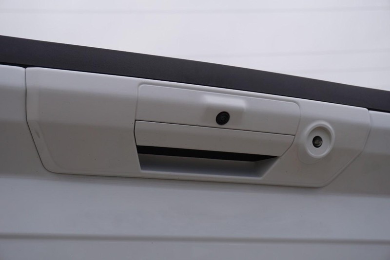 Ford F-150 Vehicle Full-screen Gallery Image 25