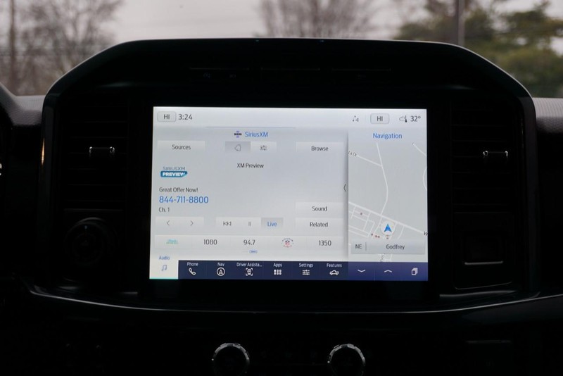 Ford F-150 Vehicle Full-screen Gallery Image 38