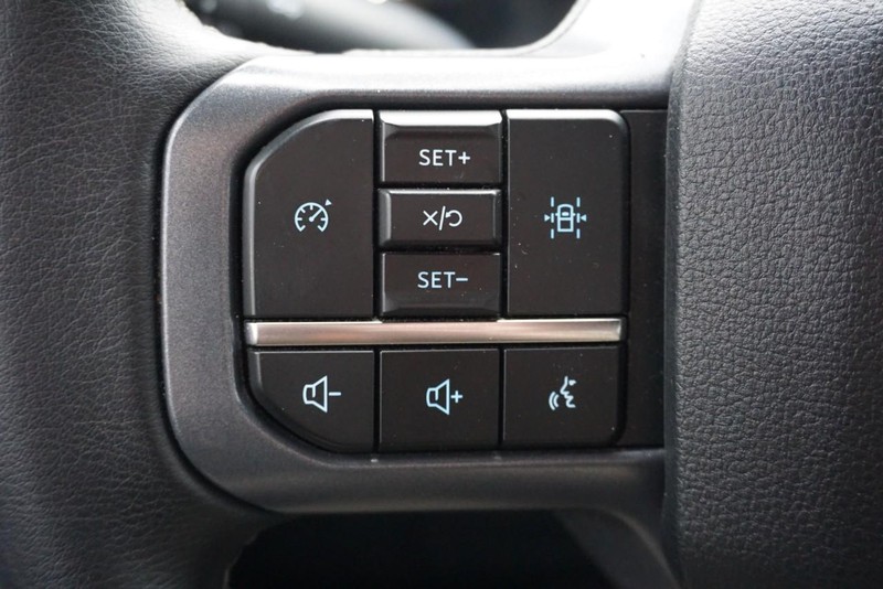 Ford F-150 Vehicle Full-screen Gallery Image 41