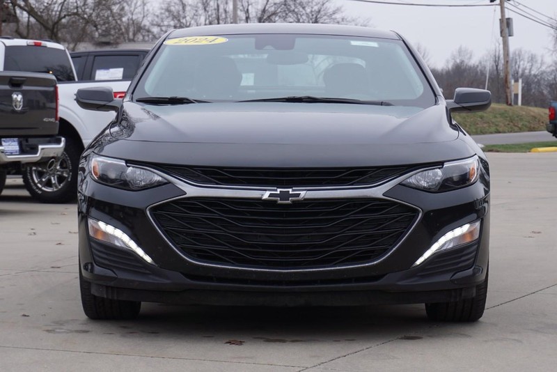 Chevrolet Malibu Vehicle Full-screen Gallery Image 08