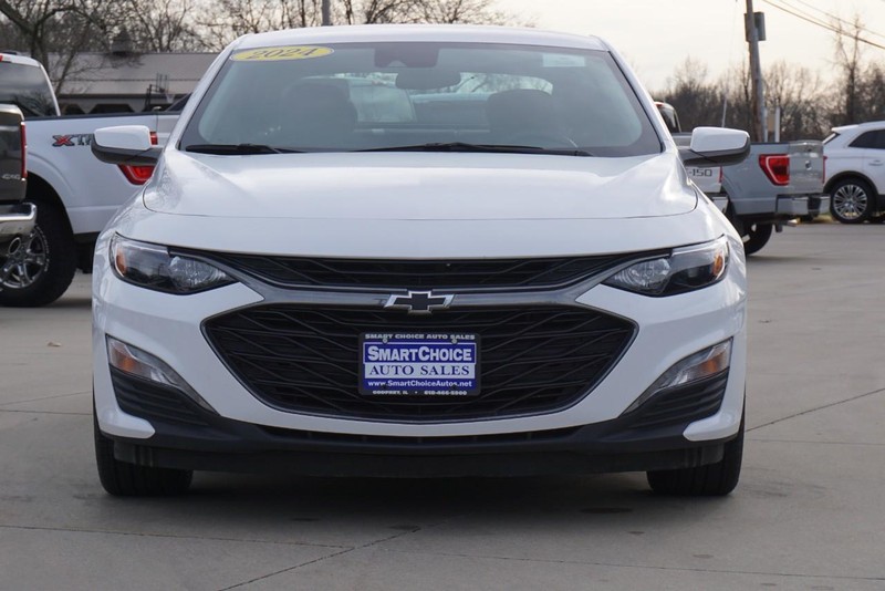 Chevrolet Malibu Vehicle Full-screen Gallery Image 08