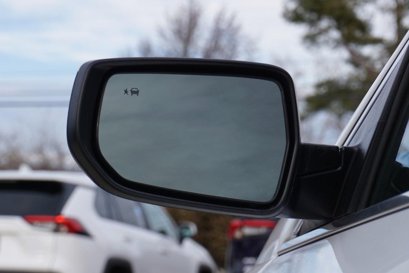 Chevrolet Malibu Vehicle Full-screen Gallery Image 15