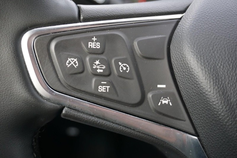 Chevrolet Malibu Vehicle Full-screen Gallery Image 35