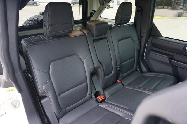 2025 Ford Bronco Badlands 4WD image 32