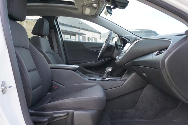 2023 Chevrolet Malibu 1LT FWD image 28