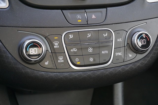 2023 Chevrolet Malibu 1LT FWD image 40