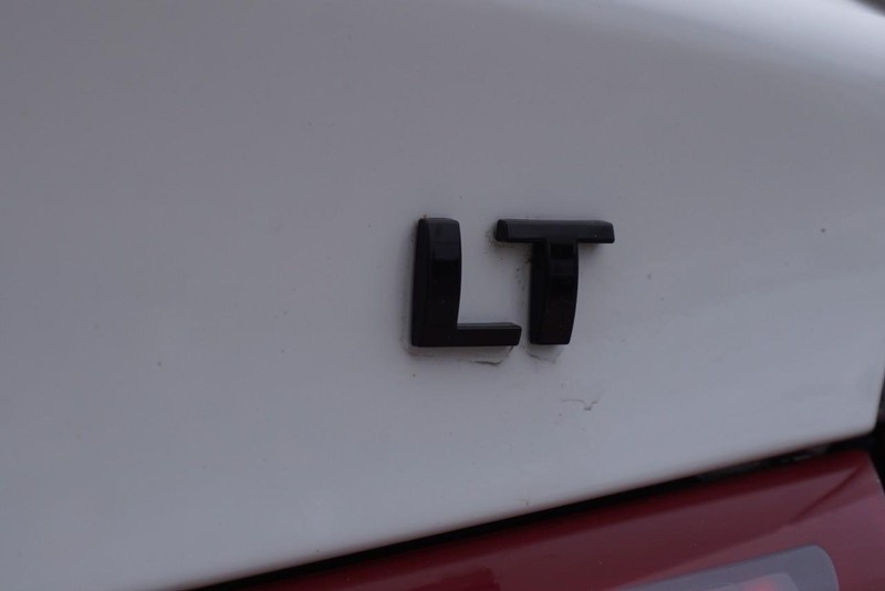 Chevrolet Malibu Vehicle Full-screen Gallery Image 19