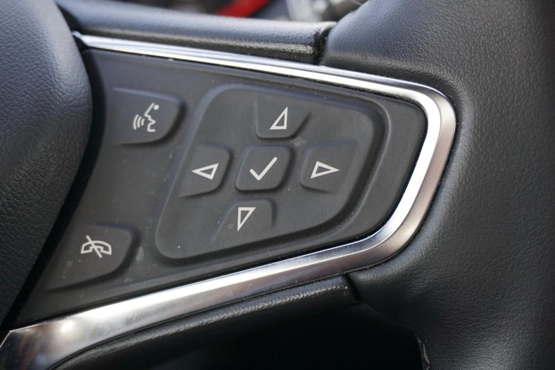 Chevrolet Malibu Vehicle Full-screen Gallery Image 36