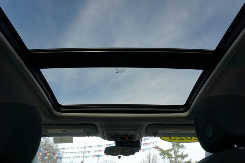 Chevrolet Malibu Vehicle Full-screen Gallery Image 44