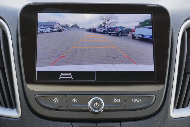 Chevrolet Malibu Vehicle Full-screen Gallery Image 49