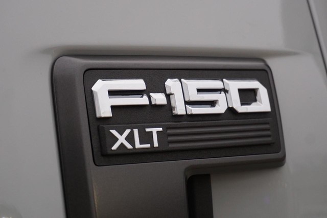 2023 Ford F-150 4WD XLT SuperCrew image 12
