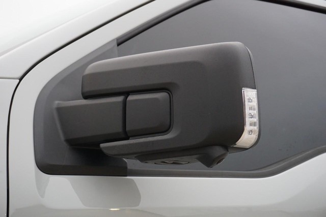 2023 Ford F-150 4WD XLT SuperCrew image 13