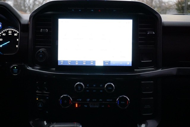 2023 Ford F-150 4WD XLT SuperCrew image 35