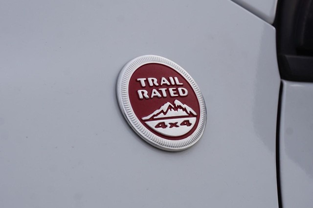 2019 Jeep Cherokee 4WD Trailhawk image 12