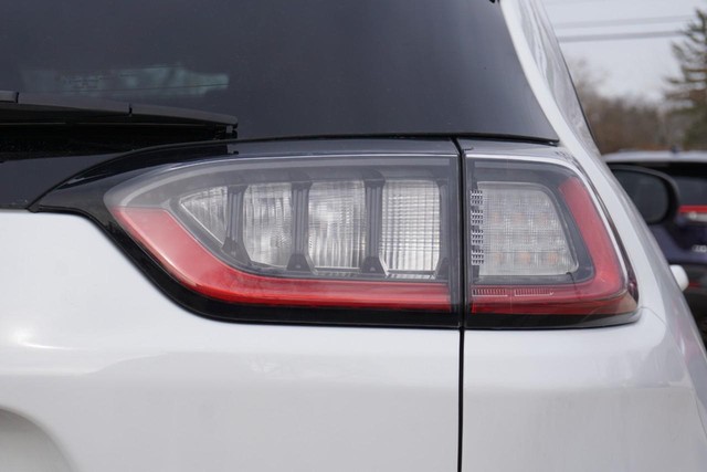 2019 Jeep Cherokee 4WD Trailhawk image 18