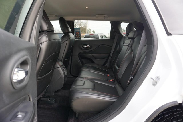 2019 Jeep Cherokee 4WD Trailhawk image 26