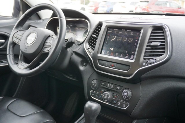 2019 Jeep Cherokee 4WD Trailhawk image 36