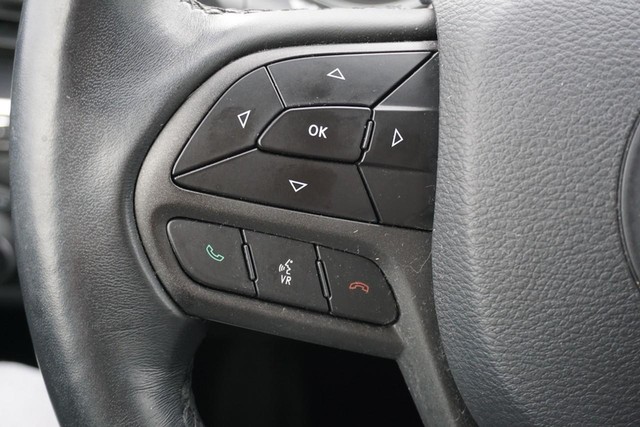 2019 Jeep Cherokee 4WD Trailhawk image 38