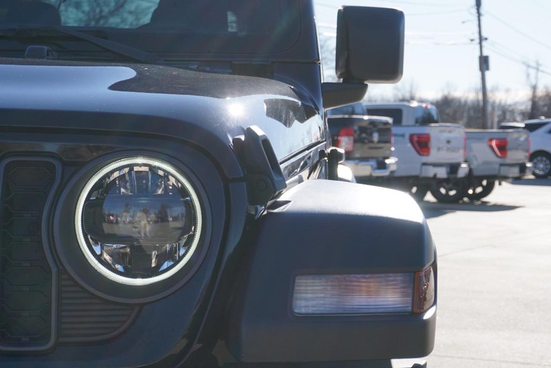 Jeep Wrangler Vehicle Full-screen Gallery Image 10