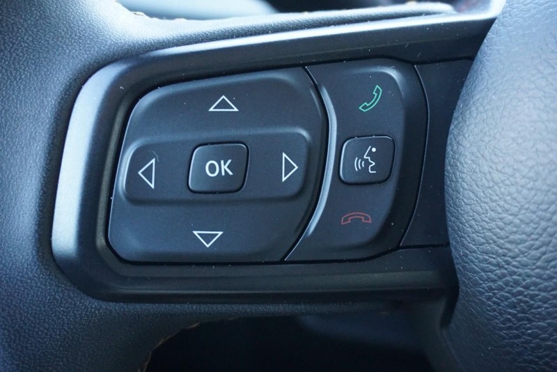 Jeep Wrangler Vehicle Full-screen Gallery Image 33