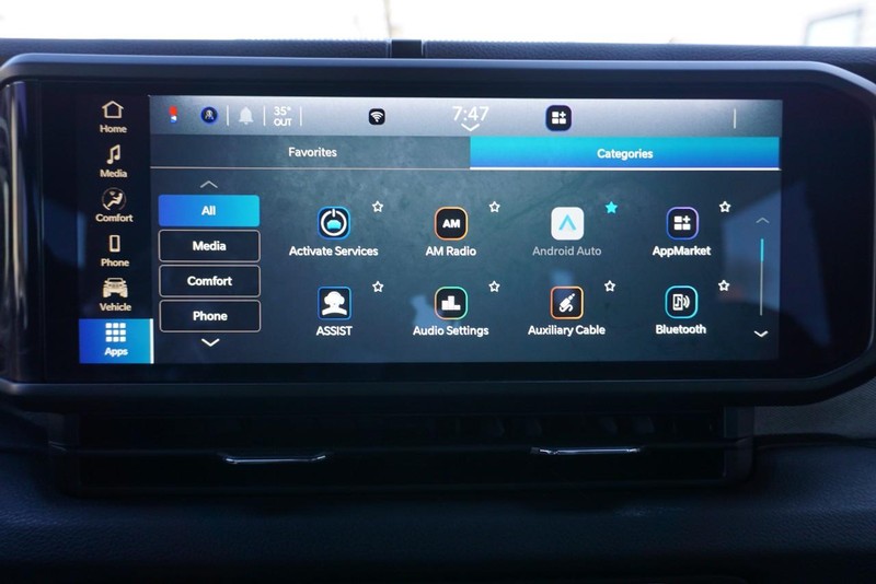 Jeep Wrangler Vehicle Full-screen Gallery Image 45