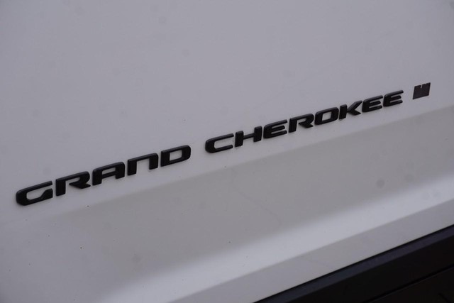 2024 Jeep Grand Cherokee L Altitude 4WD image 12