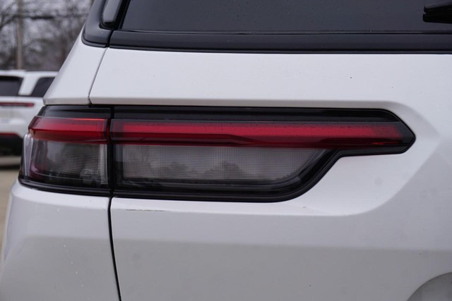 2024 Jeep Grand Cherokee L Altitude 4WD image 17