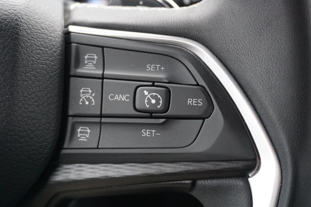 2024 Jeep Grand Cherokee L Altitude 4WD image 40