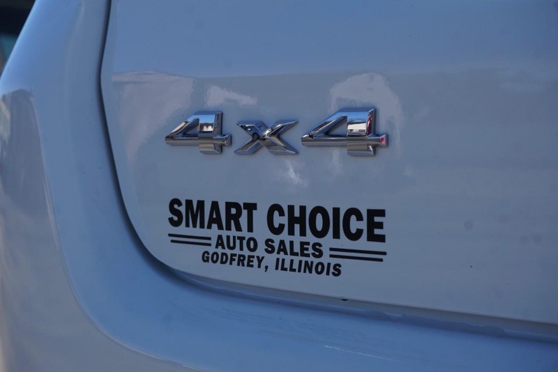 Jeep Compass Vehicle Full-screen Gallery Image 19