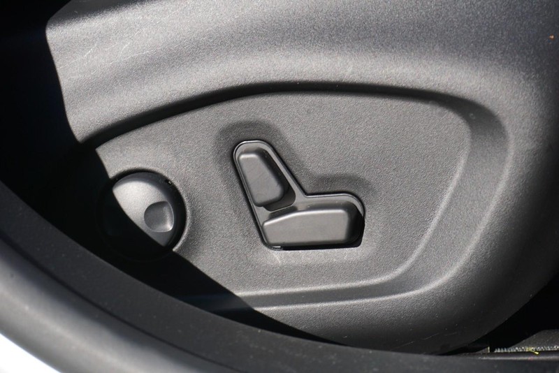 Jeep Compass Vehicle Full-screen Gallery Image 30