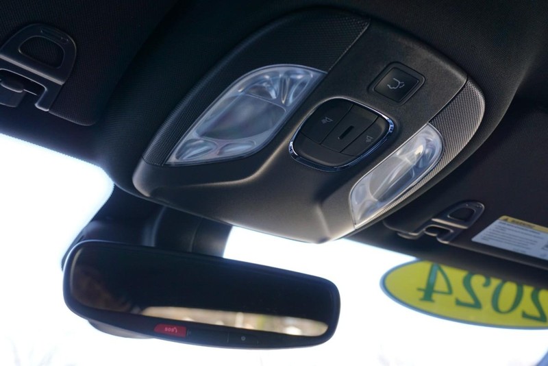 Jeep Compass Vehicle Full-screen Gallery Image 52